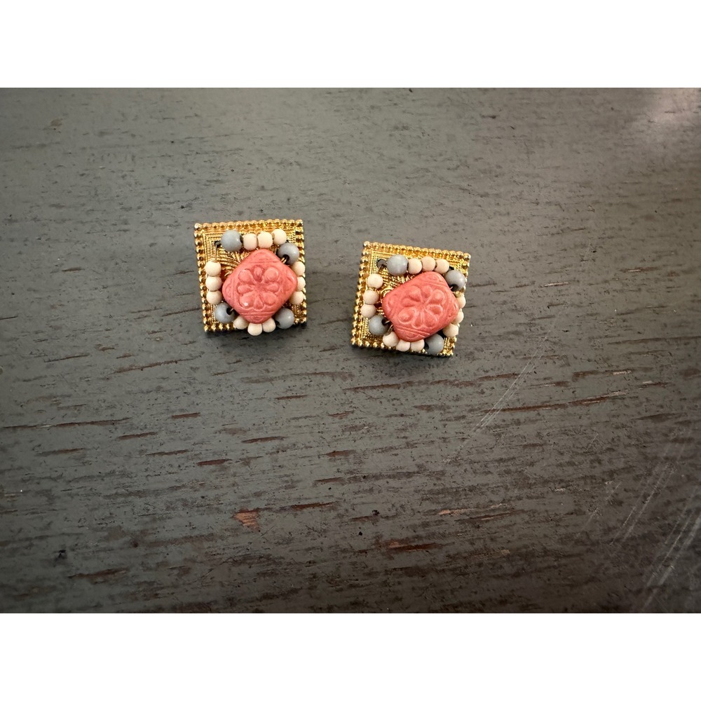 Vintage Style Square Stud Earrings Gold Tone Pink Carved Resin Bead Accents